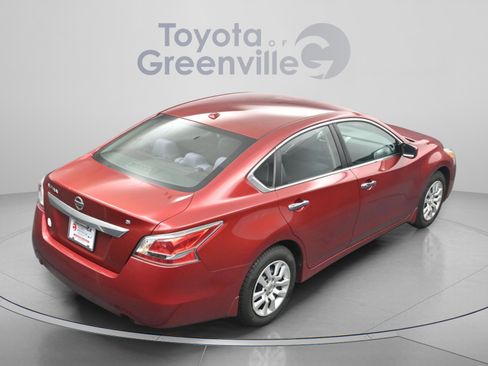Used 2015 Nissan Altima 2.5 S w/ Power Driver Seat Package FWD image 12