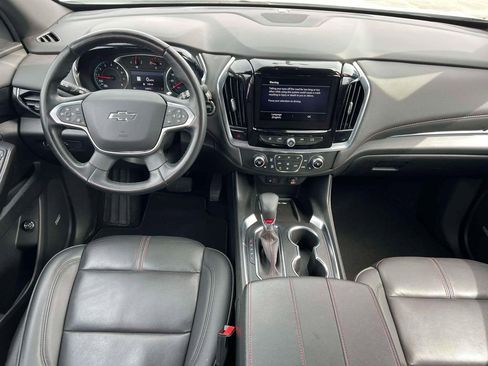 Used 2023 Chevrolet Traverse RS image 12
