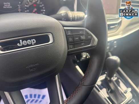 Certified 2022 Jeep Compass Limited AWD/4WD image 17