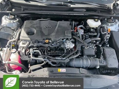 Used 2025 Toyota Camry SE image 29