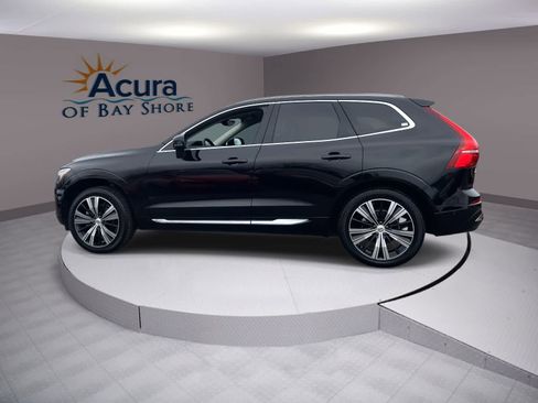 Used 2023 Volvo XC60 B5 Plus image 2