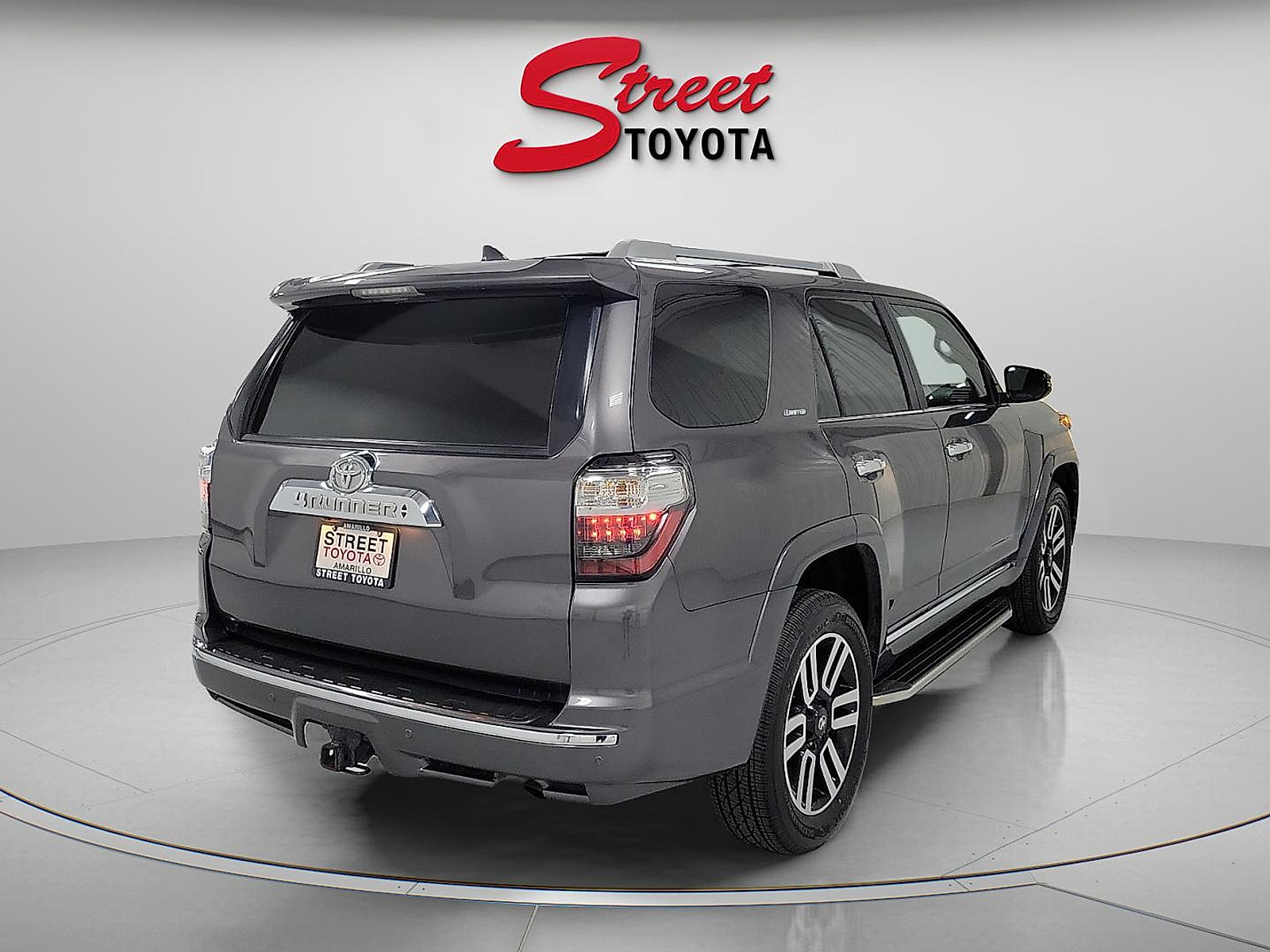 Certified 2019 Toyota 4Runner Limited AWD/4WD image 4