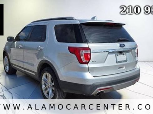 Used 2016 Ford Explorer XLT w/ Equipment Group 202A FWD image 2