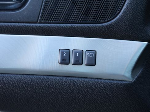 Used 2013 INFINITI G37 x w/ Premium Pkg image 13