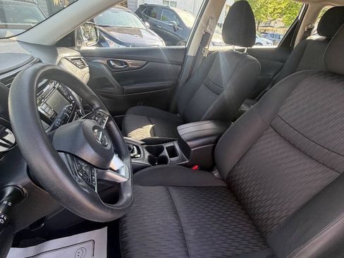 Used 2018 Nissan Rogue S FWD image 22
