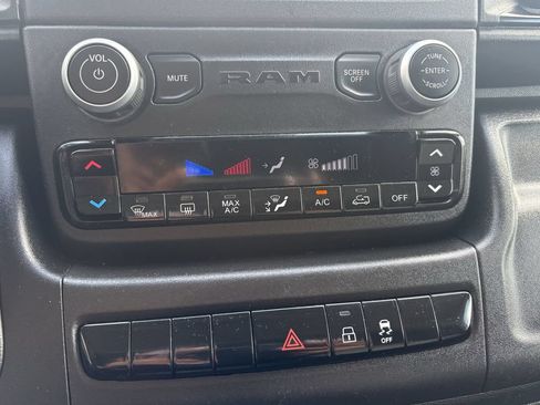 Used 2023 RAM ProMaster 2500 FWD image 21