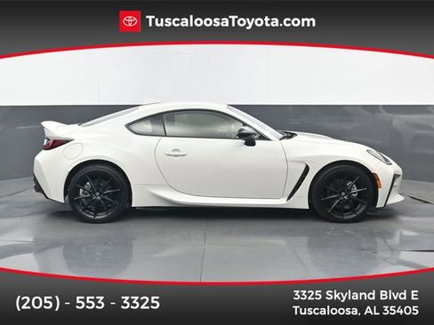 Used 2024 Toyota GR86 Premium RWD image 1