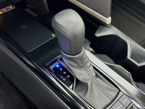 Used 2025 Toyota Camry LE image 25