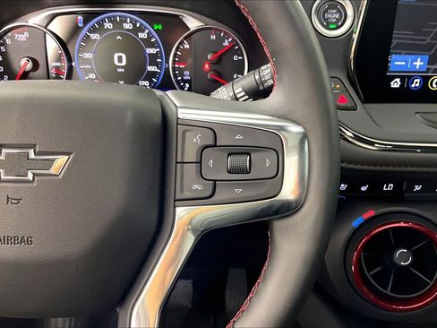 Used 2025 Chevrolet Blazer RS w/ Driver Confidence II Package FWD image 23