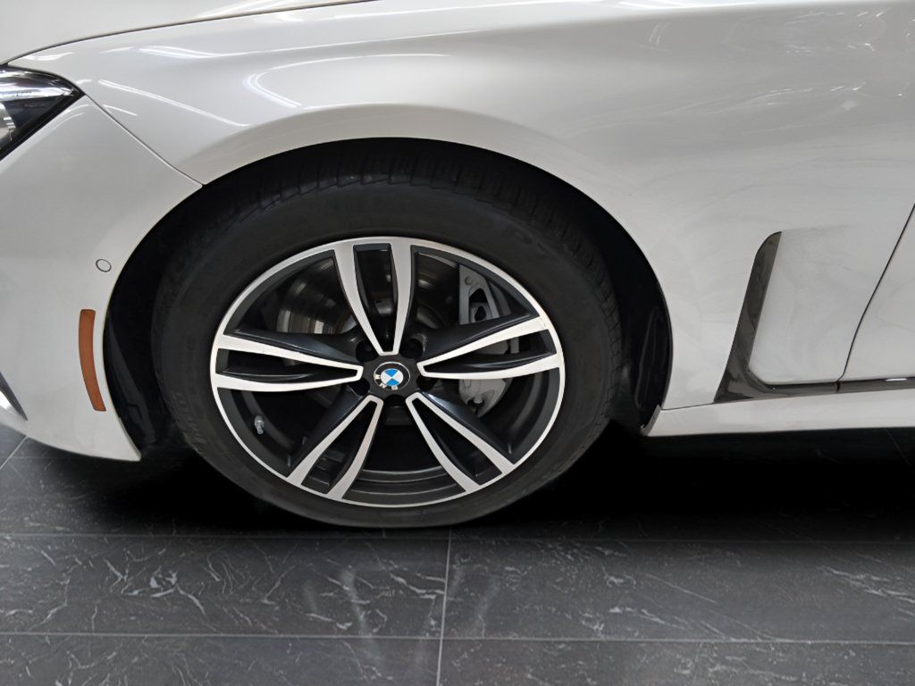 Used 2021 BMW 750i xDrive w/ Executive Package AWD/4WD image 11