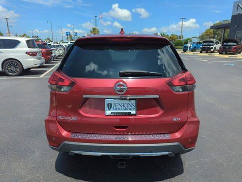 Certified 2019 Nissan Rogue SV FWD image 7