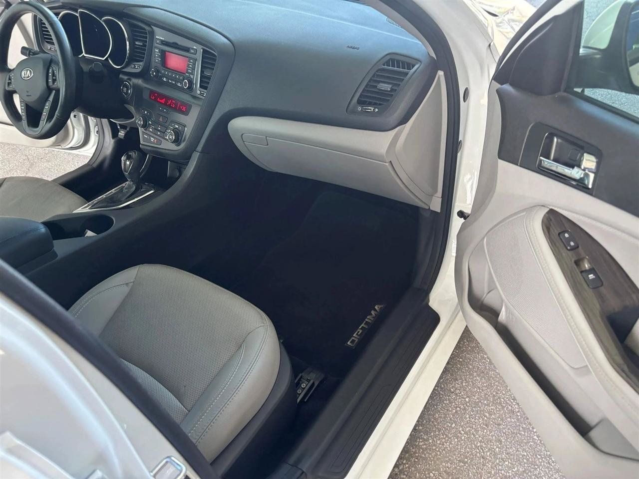 Used 2013 Kia Optima EX FWD image 10