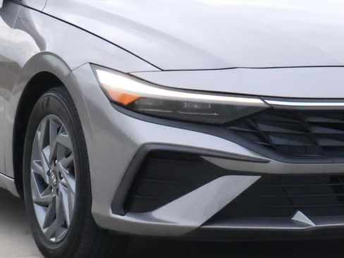 Certified 2024 Hyundai Elantra SEL image 7