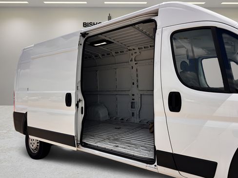 Used 2025 RAM ProMaster 2500 w/ Convenience Group FWD image 26