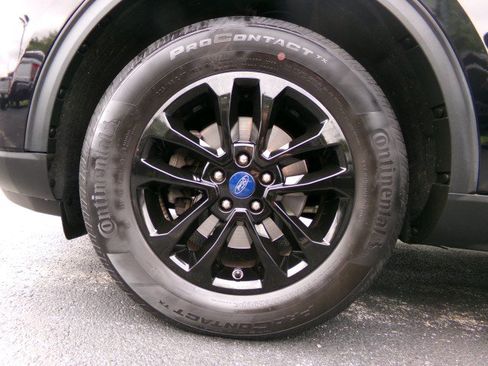 Used 2022 Ford Escape SE w/ Cold Weather Package AWD/4WD image 24