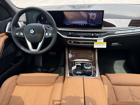 New 2026 BMW X5 xDrive40i AWD/4WD image 17