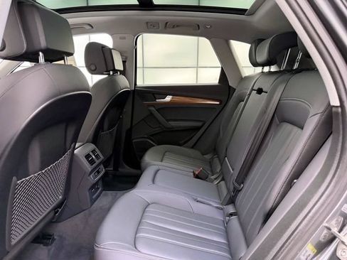 Certified 2023 Audi Q5 2.0T Premium Plus w/ Premium Plus Package AWD/4WD image 12