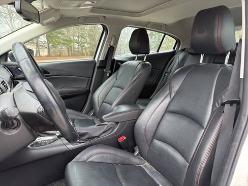 Used 2016 MAZDA MAZDA3 i Grand Touring image 8