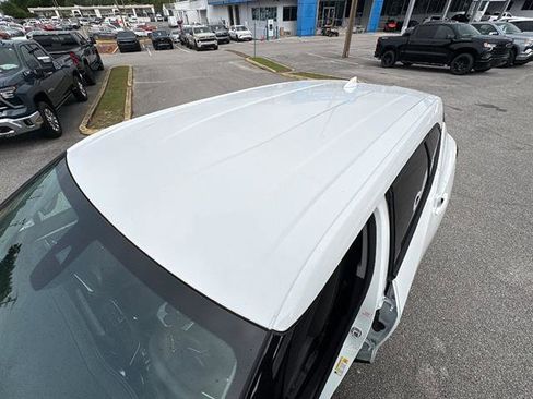 Used 2025 Chevrolet Blazer LT FWD image 12