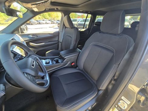 New 2025 Jeep Grand Cherokee Laredo X w/ Trailer Tow Package image 25