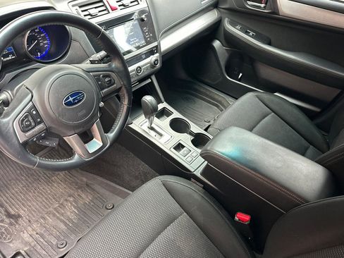 Used 2015 Subaru Outback 2.5i Premium image 10