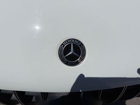 Certified 2022 Mercedes-Benz GLC 43 AMG 4MATIC image 23