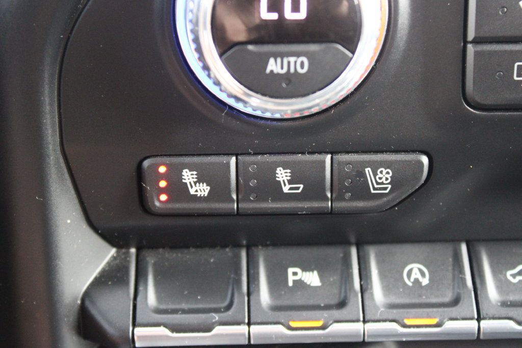 Used 2021 GMC Sierra 1500 AT4 w/ AT4 Preferred Package AWD/4WD image 56