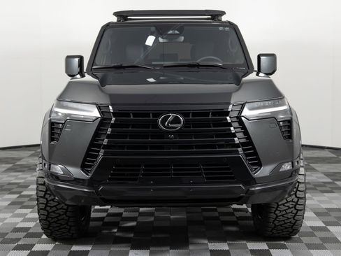 Used 2025 Lexus GX 550 image 7