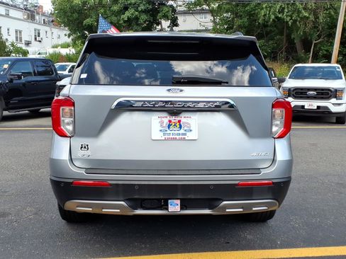 Certified 2024 Ford Explorer XLT w/ Equipment Group 202A AWD/4WD image 7