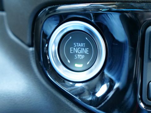 New 2025 GMC Sierra 2500 SLT w/ SLT Convenience Package image 24