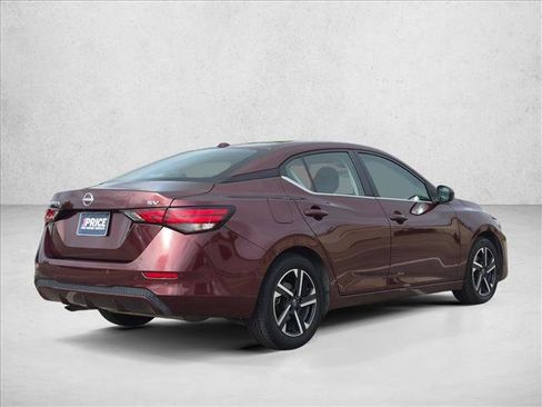 Used 2024 Nissan Sentra SV FWD image 5