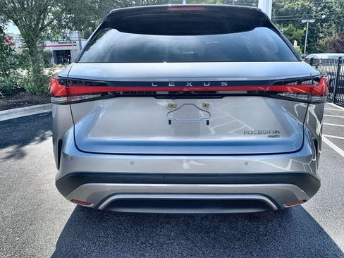 Used 2024 Lexus RX 350h w/ Technology Package AWD/4WD image 7