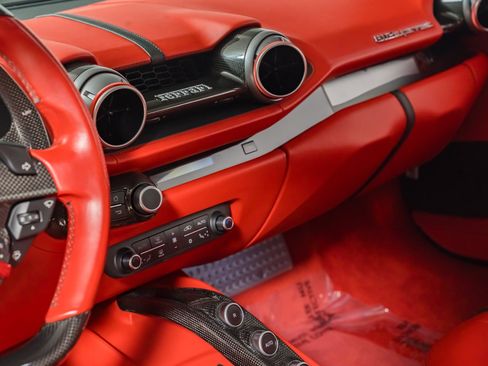 Used 2018 Ferrari 812 Superfast RWD image 20