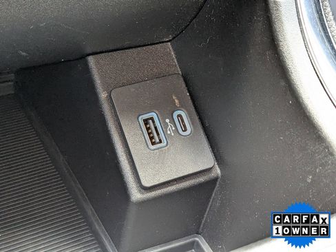 Certified 2023 Ford Edge ST image 25