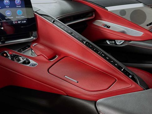 Used 2023 Chevrolet Corvette Stingray Preferred Cpe w/ Z51 Performance Package RWD image 19