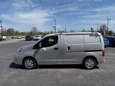 Used 2018 Nissan NV200 SV w/ Navigation Package image 10