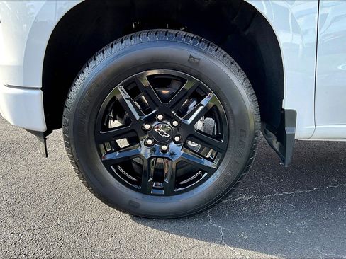 Used 2022 Chevrolet Silverado 1500 Custom image 9