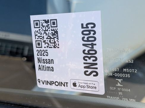 Used 2025 Nissan Altima 2.5 SV FWD image 28