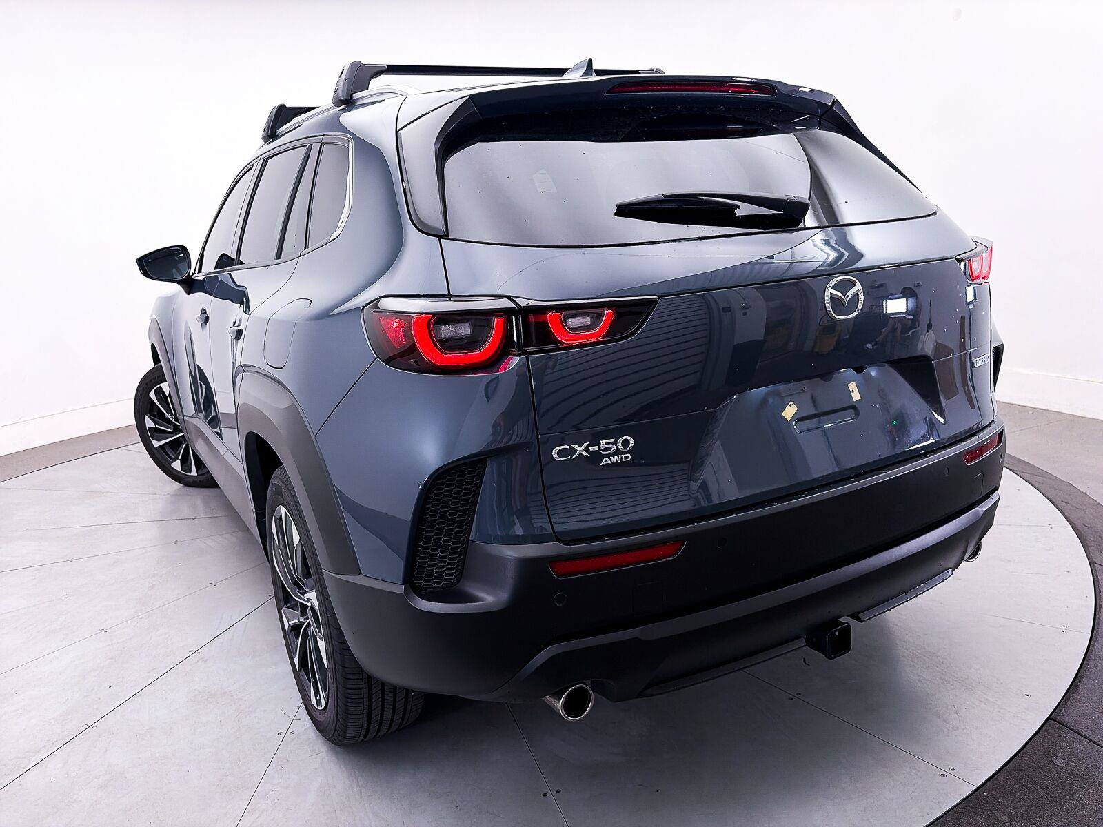 Certified 2026 MAZDA CX-50 2.5 Hybrid w/ Weather Package AWD/4WD image 4