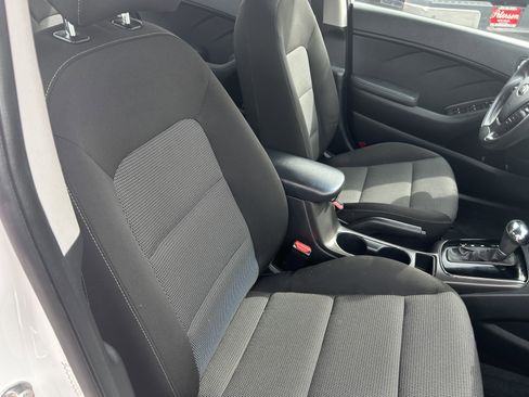 Used 2017 Kia Forte LX image 7