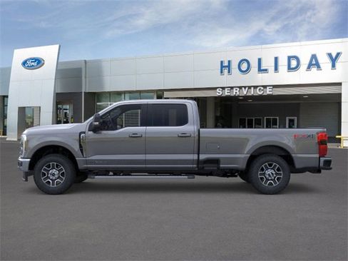 New 2026 Ford F250 Lariat w/ FX4 Off-Road Package image 3