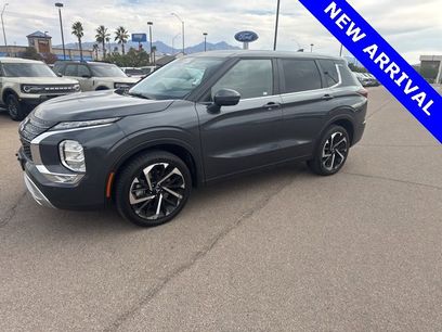 Used 2024 Mitsubishi Outlander SE Black Edition