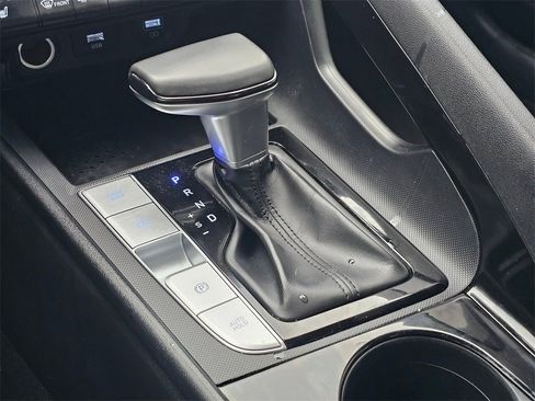 Used 2021 Hyundai Elantra SEL w/ Convenience Package image 18