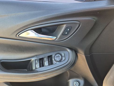 Used 2023 Buick Encore GX Select w/ Experience Buick Package FWD image 13