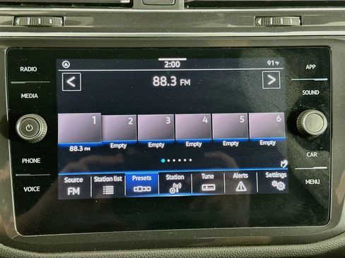 Used 2023 Volkswagen Tiguan SE R-Line FWD image 21