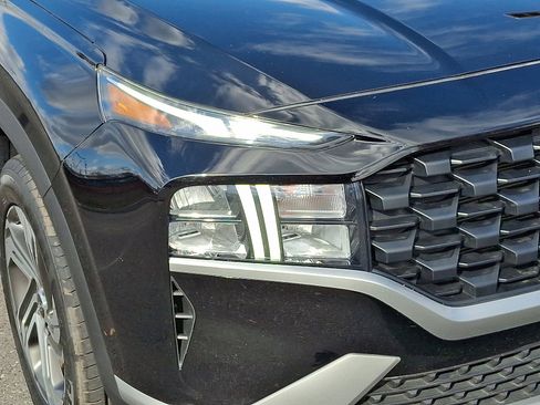 Certified 2023 Hyundai Santa Fe SEL image 9