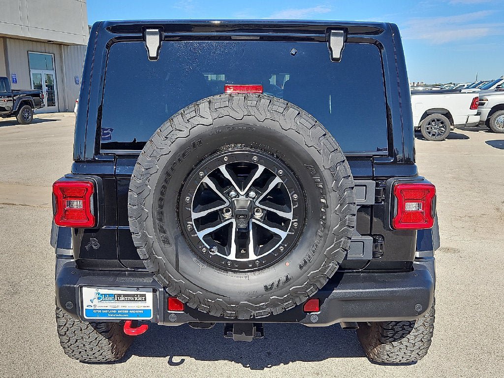 Used 2026 Jeep Wrangler Unlimited Rubicon AWD/4WD image 6
