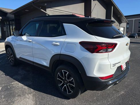 Used 2021 Chevrolet TrailBlazer ACTIV w/ Driver Confidence Package image 3