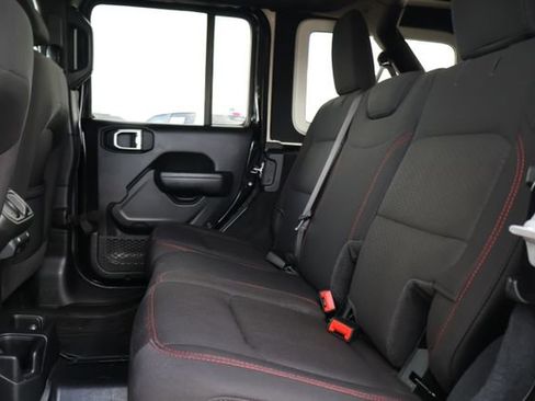 Used 2023 Jeep Wrangler Unlimited Rubicon w/ LED Lighting Group AWD/4WD image 9