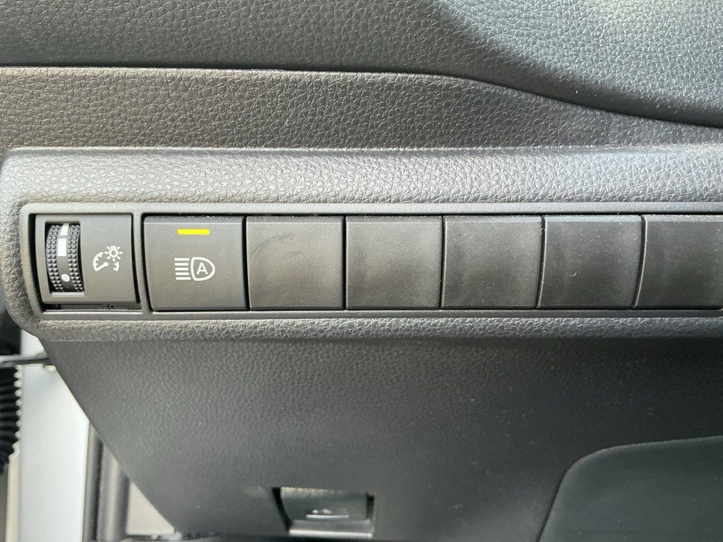 Used 2025 Toyota Corolla LE FWD image 23